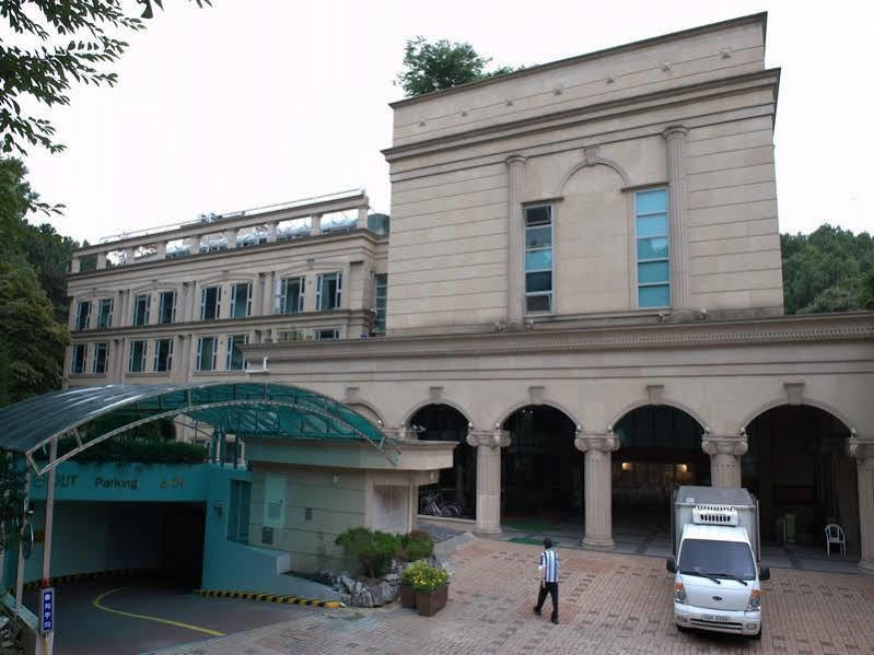 The Residence Of Palace In Jungwon Сеонгнам Екстериор снимка